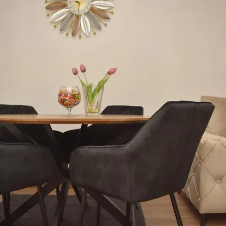 Plan B Apartment *