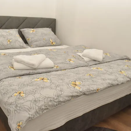 Plan B Apartment