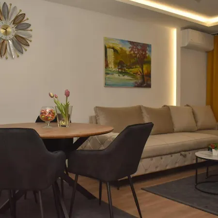 Plan B Apartment *
